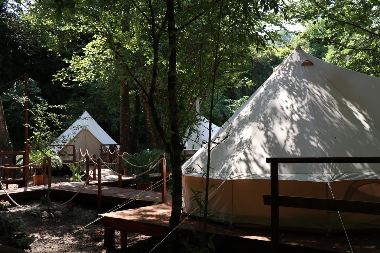 River Tribe Glamping Laino Borgo Buitenkant foto